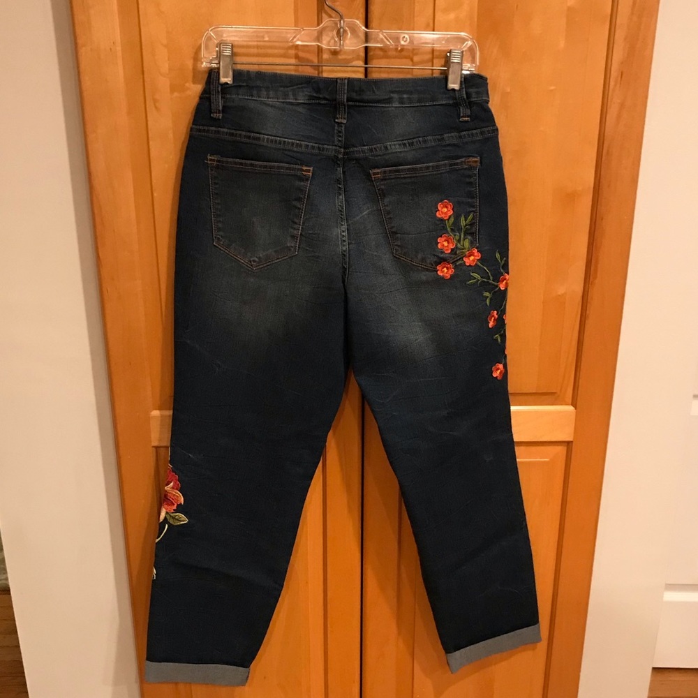 Capri Jeans - Picture 3 of 3